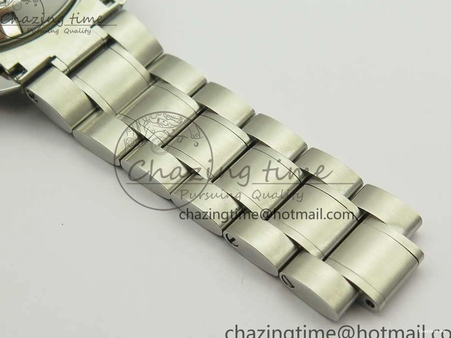 0318 WaterResistant Speedmaster SS Sapphire Crystal Panda White Black Dial on SS Bracelet Manual Winding Chrono Movement 7956